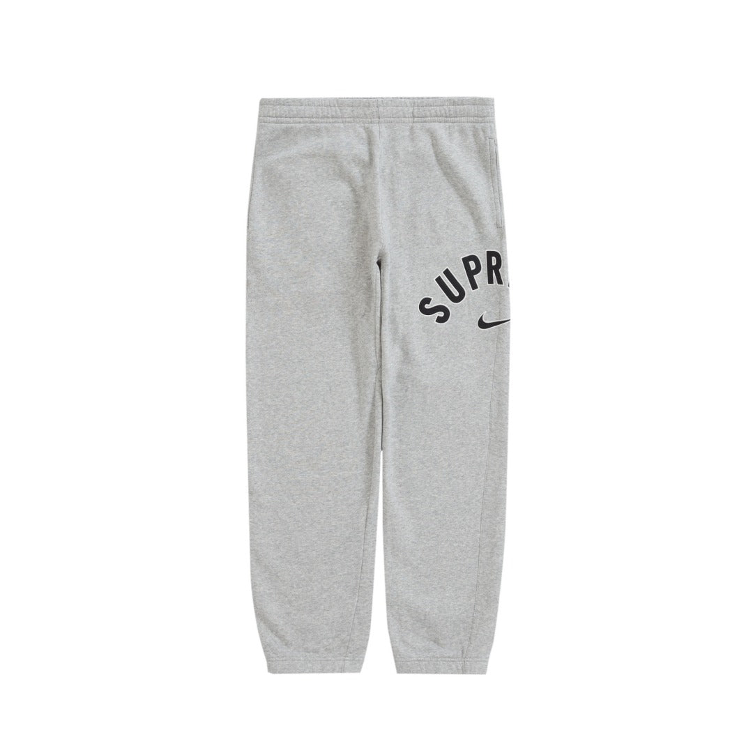 SUPREME X NIKE — SWEATPANTS GRAY