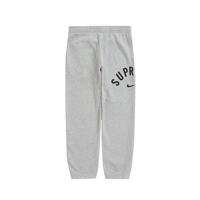 SUPREME X NIKE — SWEATPANTS GRAY