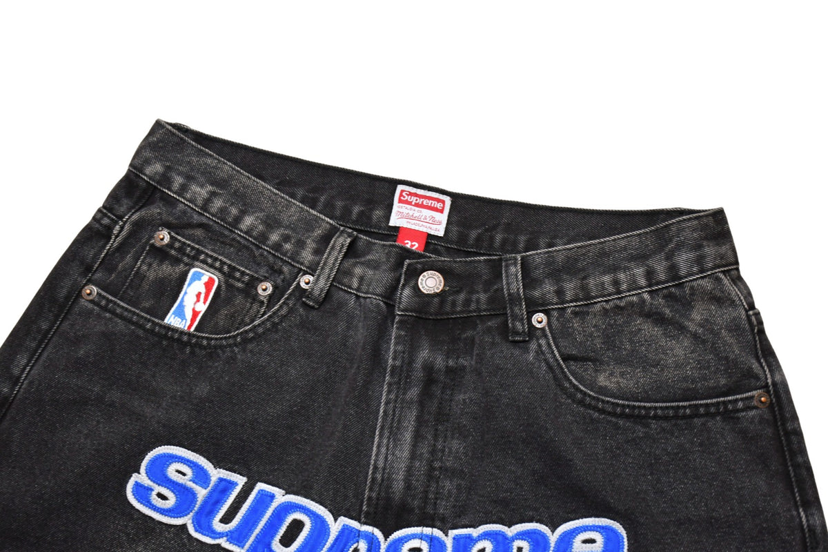 Supreme®/Mitchell & Ness®
Washington Bullets Baggy Denim Short