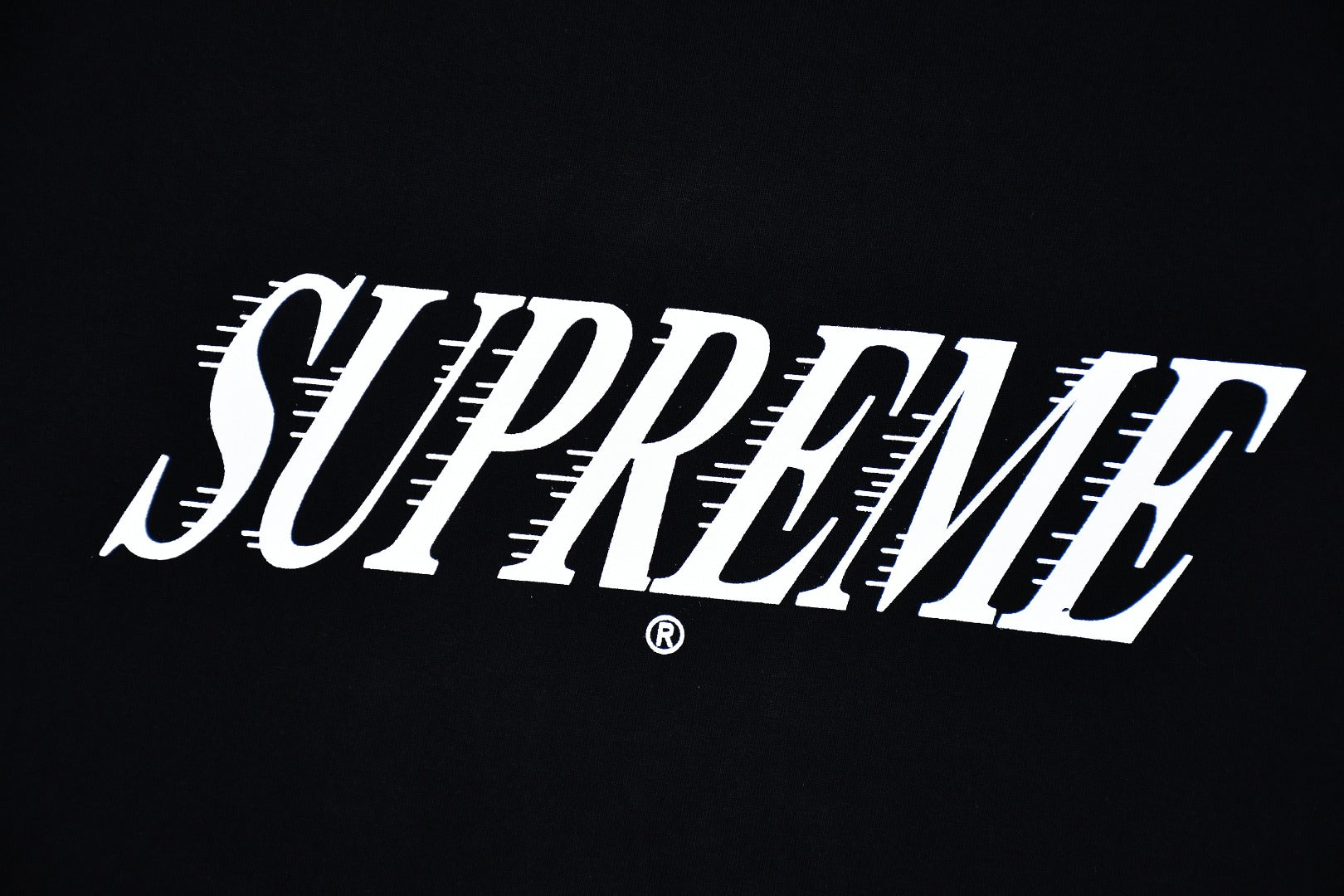 SUPREME TEE #04 (ONLINE EXCLUSIVE)