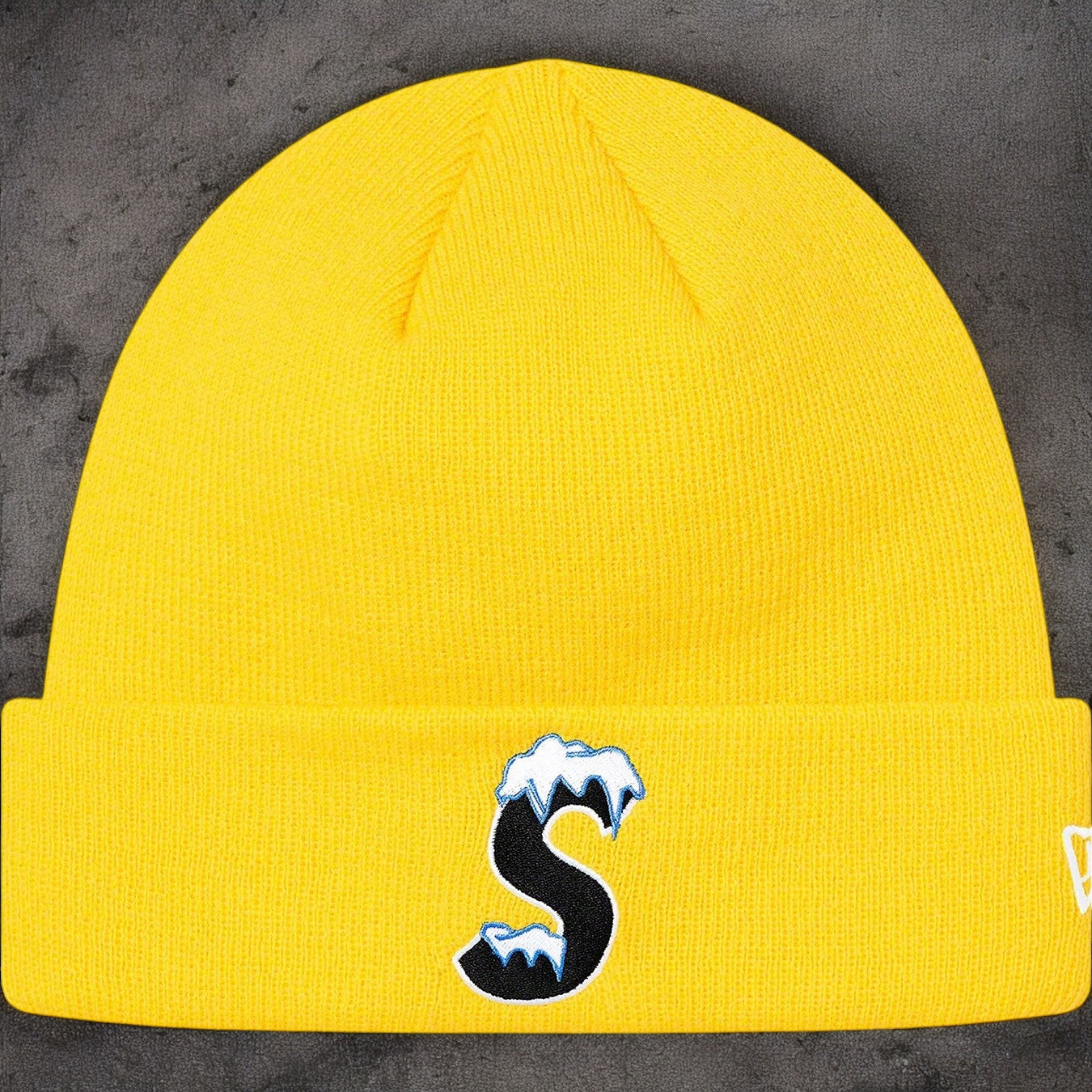 SUPREME BEANIE