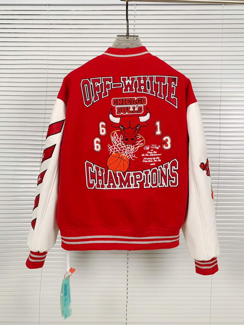 OFF WHITE JACKET (ONLINE EXCLUSIVE)