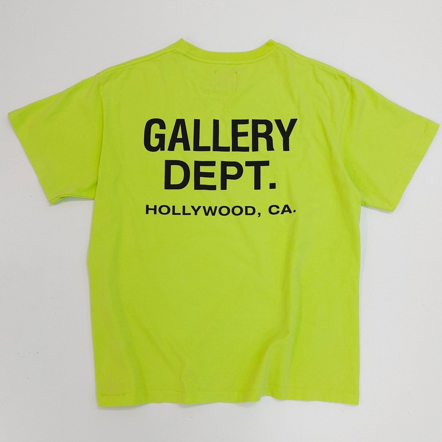 Gallery dept “Souvenir Tee” 🔝