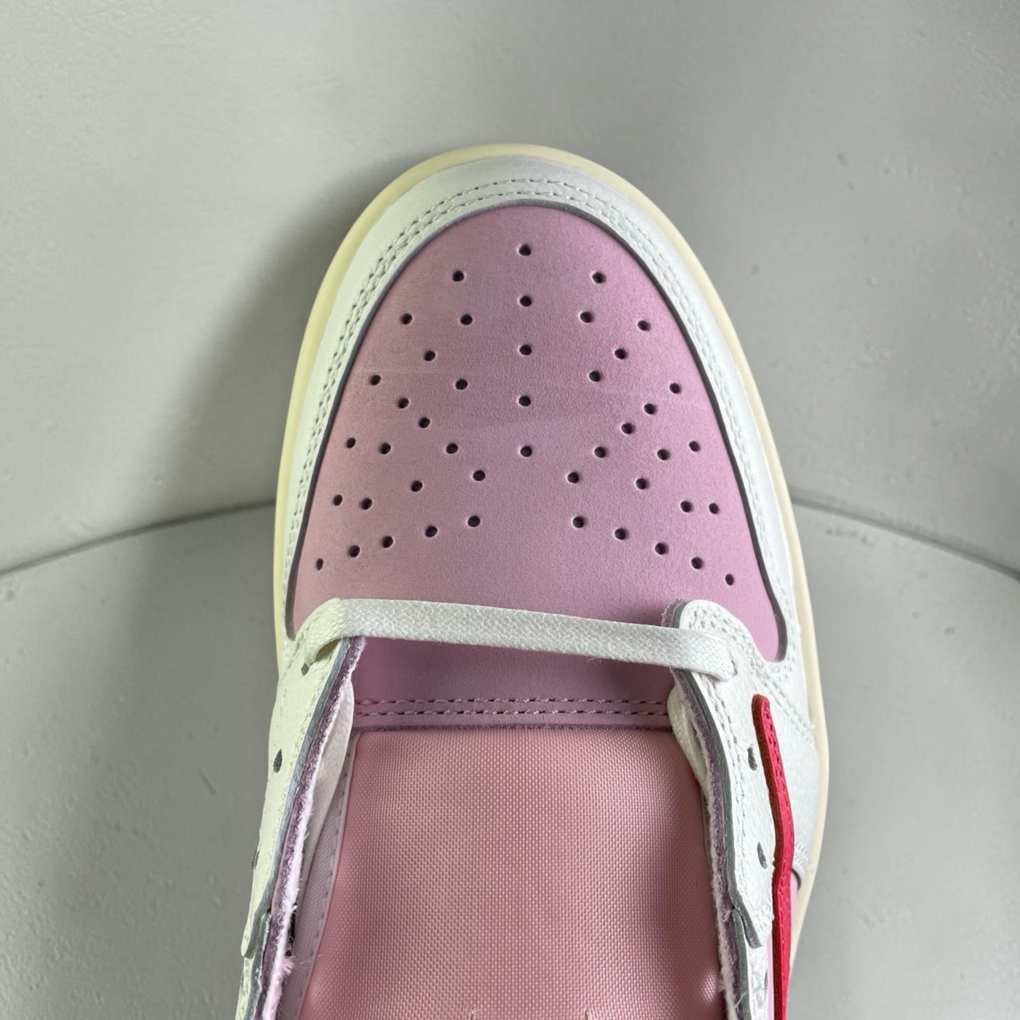 Jordan 1 Retro Low OG SP Tropical Pink