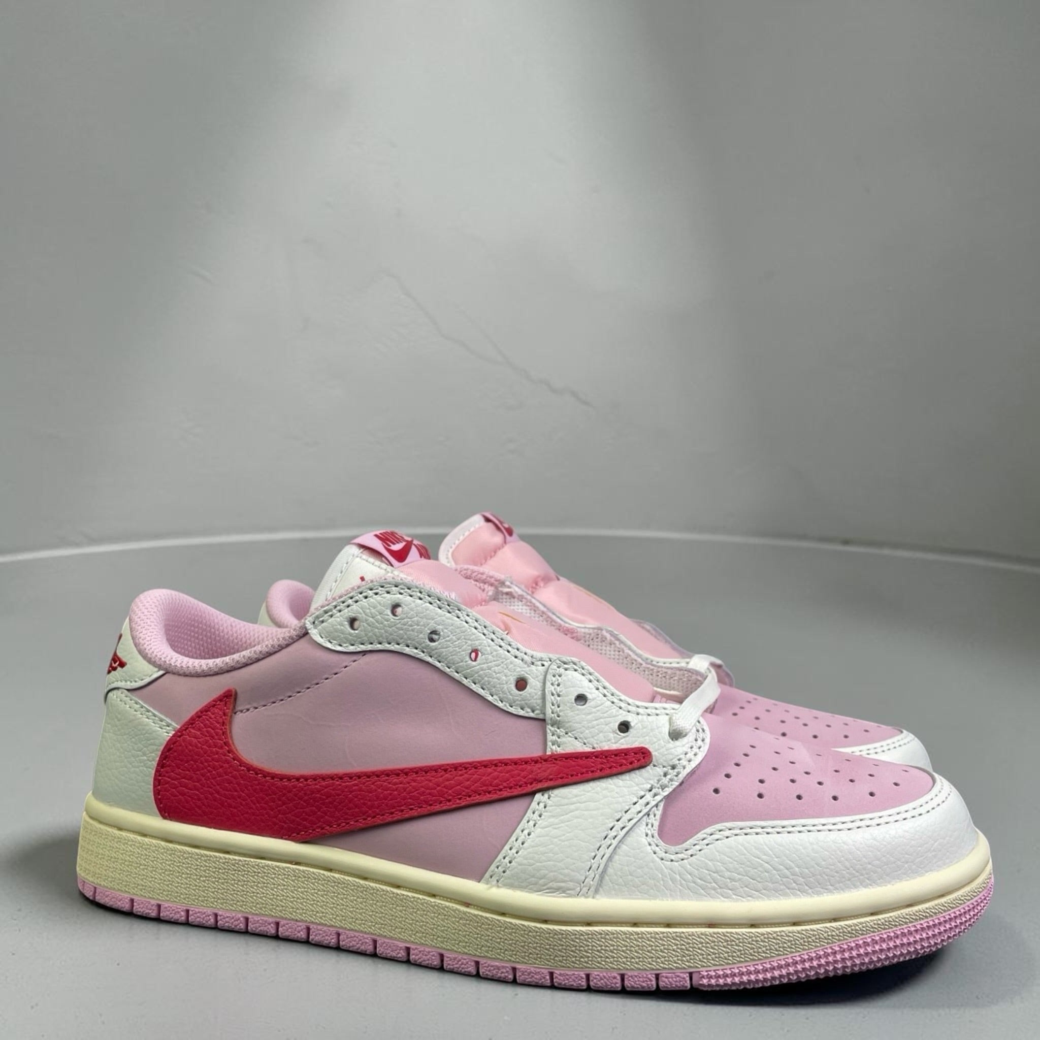 Jordan 1 Retro Low OG SP Tropical Pink